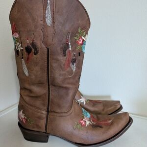 Soto Boots Brown Embroidered Heeled Boots